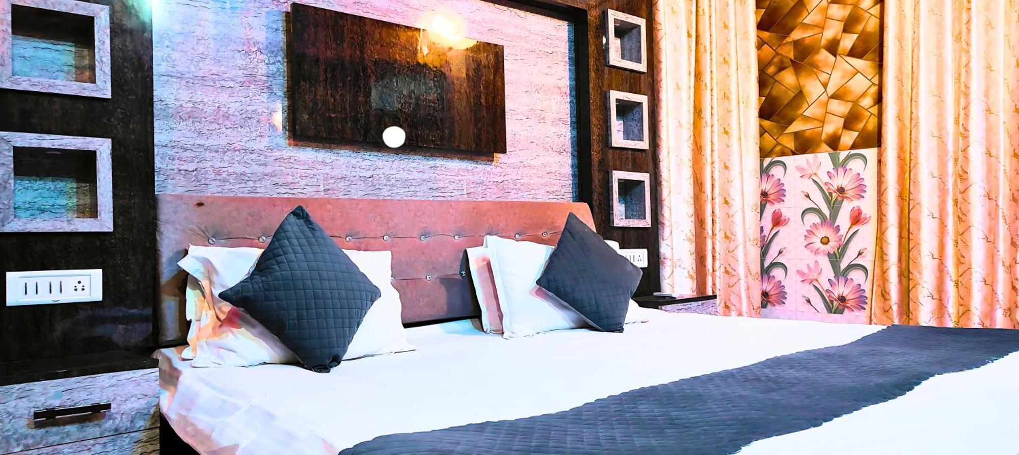 Ramayana Grand Hotel Ayodhya Ngoại thất bức ảnh